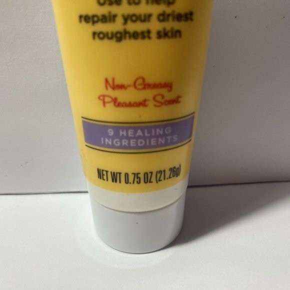 6) Carmex Healing Cream 9 Healing Ingredients - Picture 4 of 12